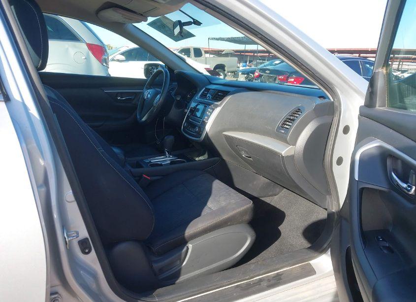 Photo 5 of 2017 Nissan Altima 2.5 SV (VIN 1N4AL3AP2HC289598)