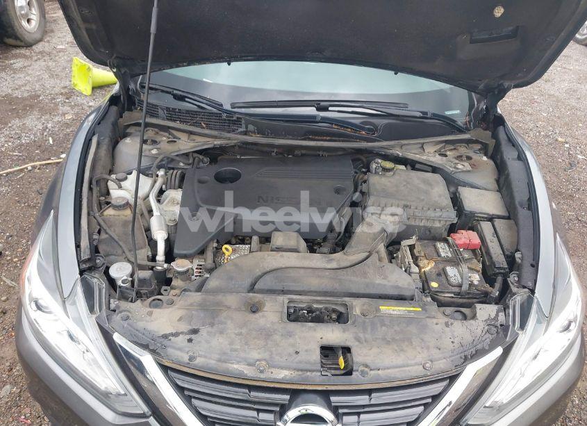 Photo 10 of 2017 Nissan Altima 2.5 SL (VIN 1N4AL3AP2HC291528)