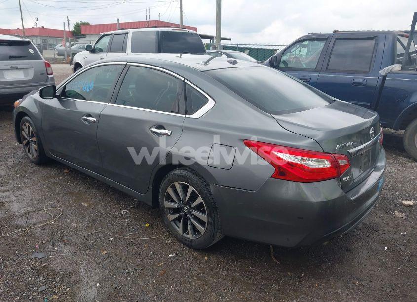 Photo 3 of 2017 Nissan Altima 2.5 SL (VIN 1N4AL3AP2HC291528)