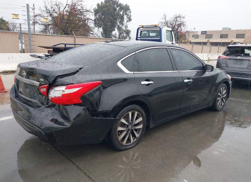 Photo 4 of 2017 Nissan Altima 2.5 SV (VIN 1N4AL3AP2HC292548)