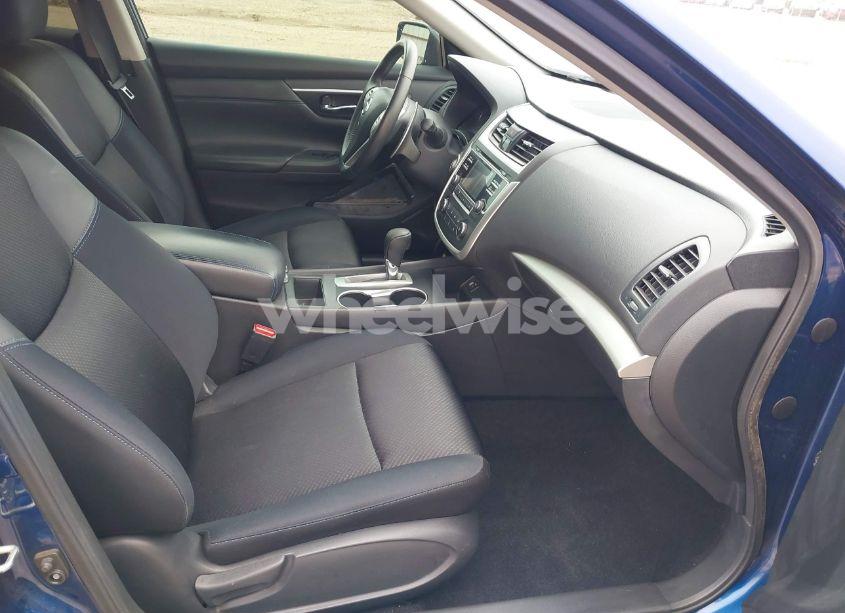 Photo 5 of 2017 Nissan Altima 2.5 SR (VIN 1N4AL3AP2HC295093)