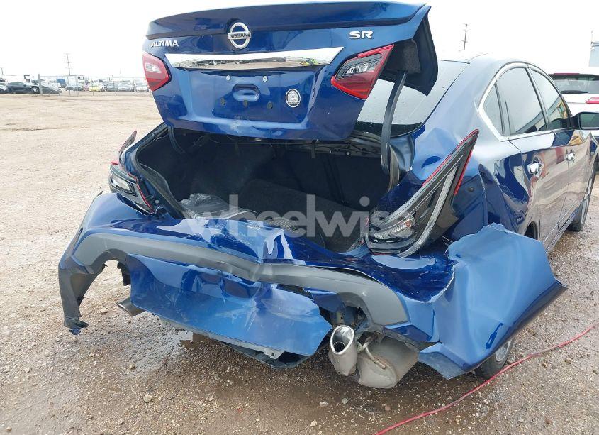 Photo 6 of 2017 Nissan Altima 2.5 SR (VIN 1N4AL3AP2HC295093)