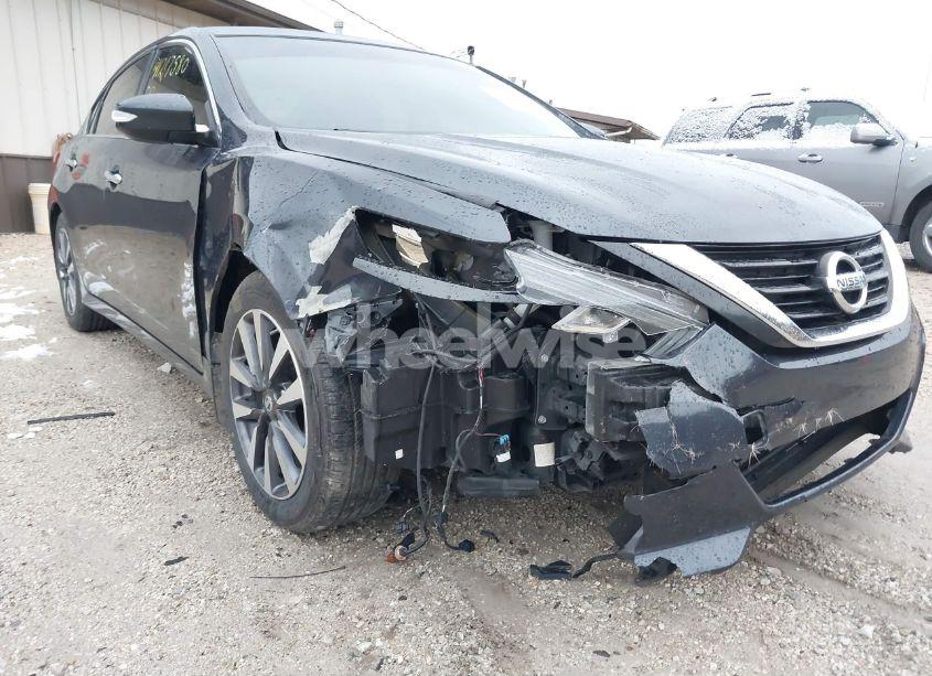 Photo 6 of 2017 Nissan Altima 2.5 SV (VIN 1N4AL3AP2HC298009)