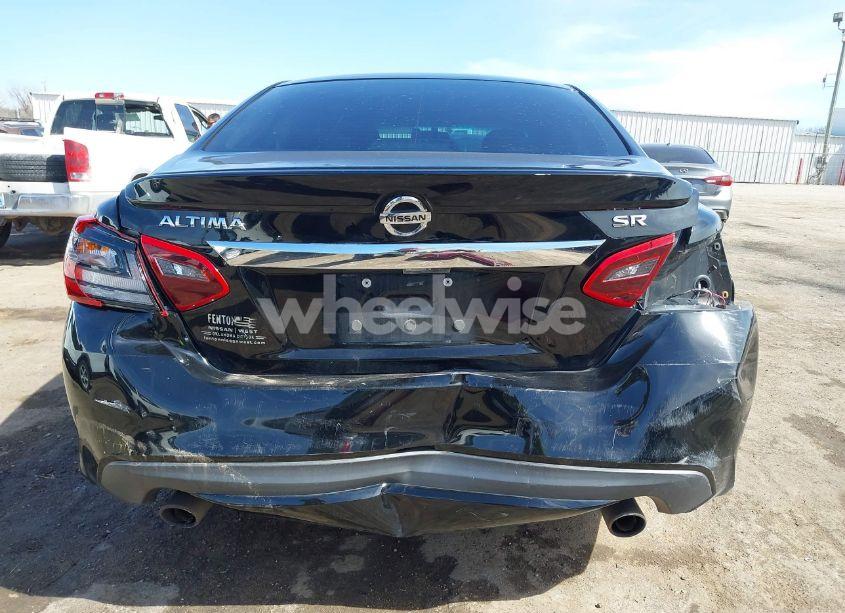 Photo 17 of 2017 Nissan Altima 2.5 SR (VIN 1N4AL3AP2HC476811)