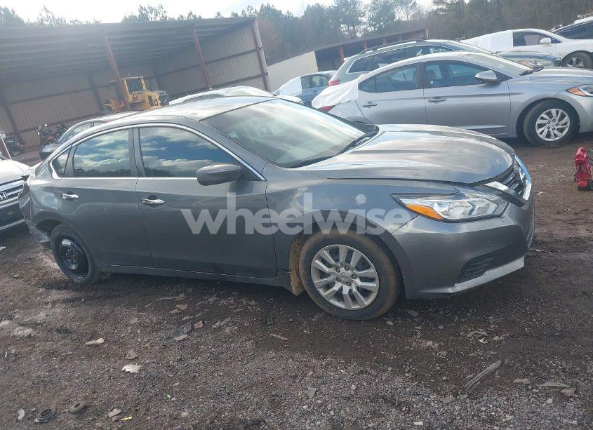 Photo 13 of 2017 Nissan Altima 2.5 S (VIN 1N4AL3AP2HC478669)