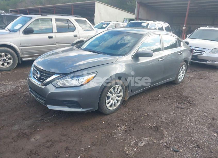 Photo 2 of 2017 Nissan Altima 2.5 S (VIN 1N4AL3AP2HC478669)