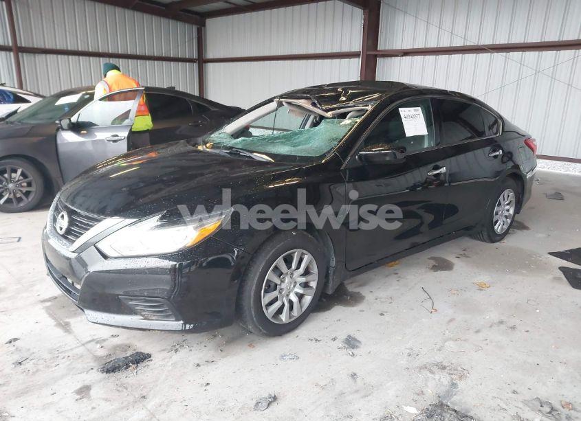 Photo 2 of 2017 Nissan Altima 2.5 S (VIN 1N4AL3AP2HC479479)