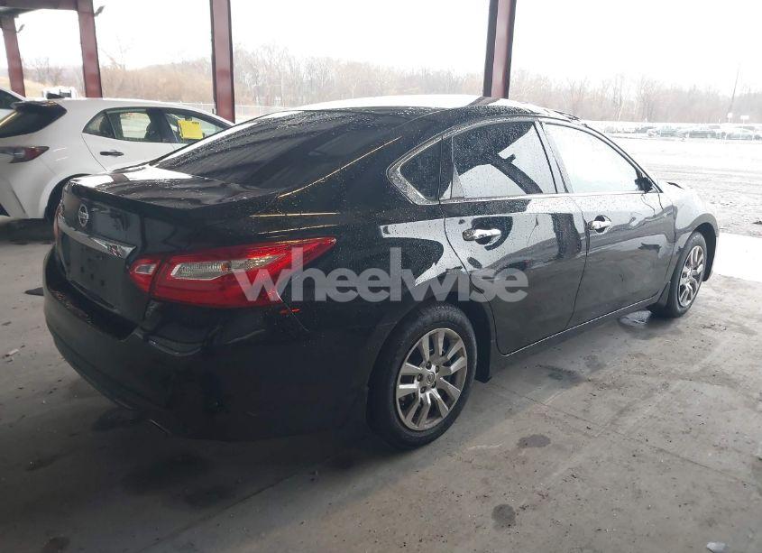 Photo 4 of 2017 Nissan Altima 2.5 S (VIN 1N4AL3AP2HC479479)