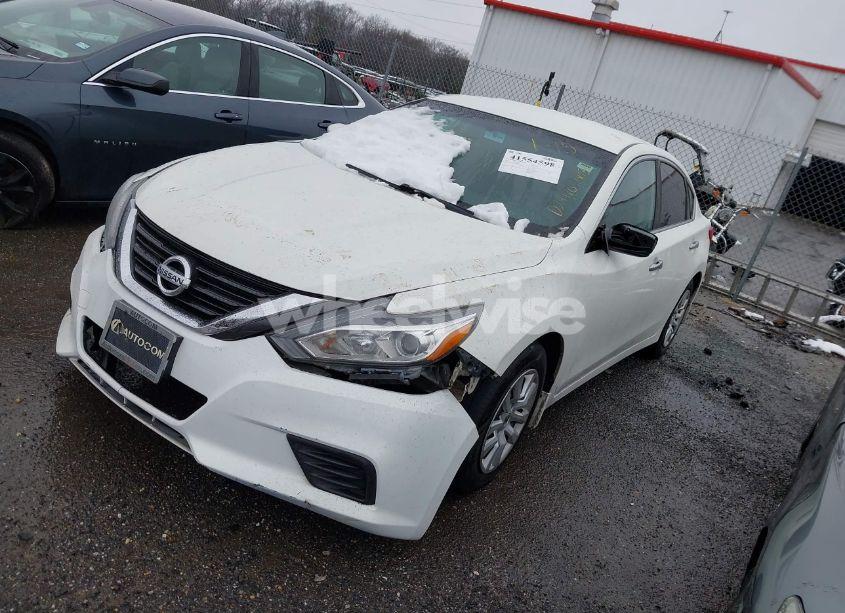 Photo 2 of 2017 Nissan Altima 2.5 SV (VIN 1N4AL3AP2HC486378)