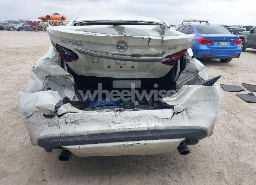 Photo 16 of 2017 Nissan Altima 2.5 SR (VIN 1N4AL3AP2HC496668)