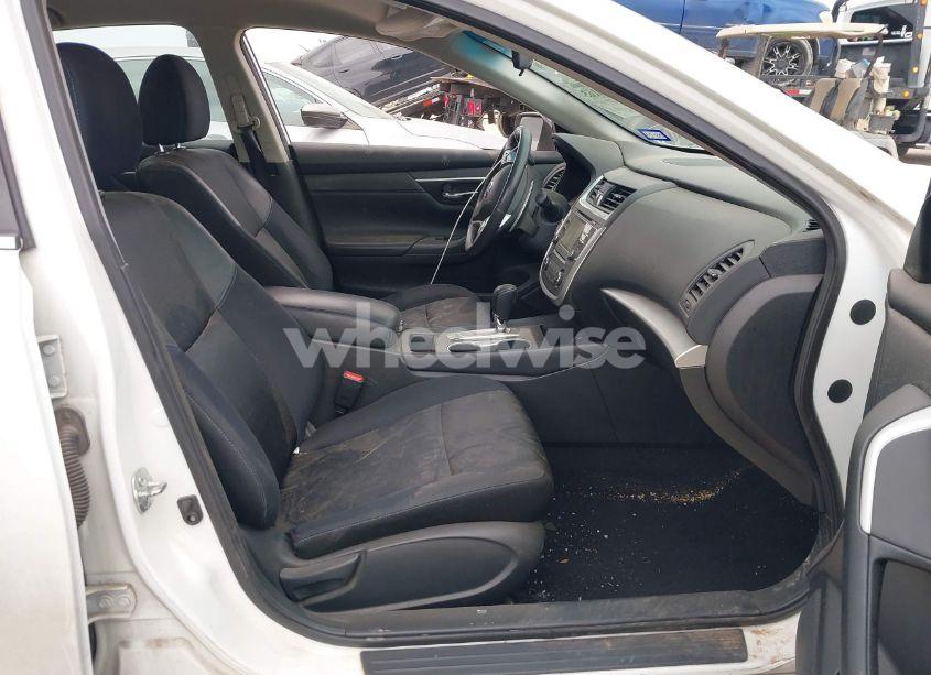 Photo 5 of 2017 Nissan Altima 2.5 SR (VIN 1N4AL3AP2HC496668)