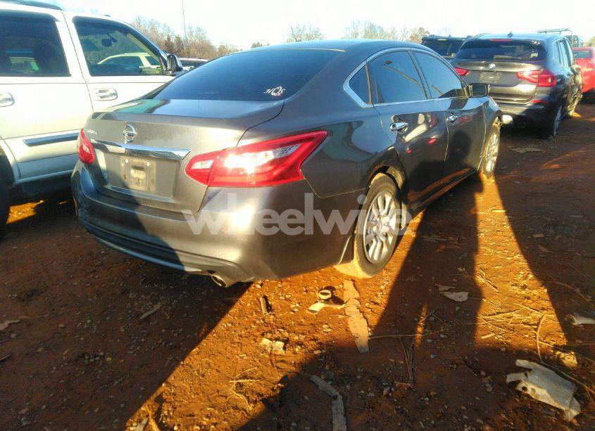 Photo 4 of 2017 Nissan Altima 2.5 S (VIN 1N4AL3AP2HN310230)