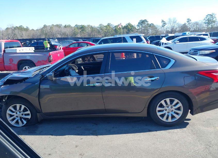 Photo 14 of 2017 Nissan Altima 2.5 S (VIN 1N4AL3AP2HN312897)