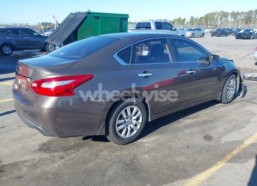 Photo 4 of 2017 Nissan Altima 2.5 S (VIN 1N4AL3AP2HN312897)