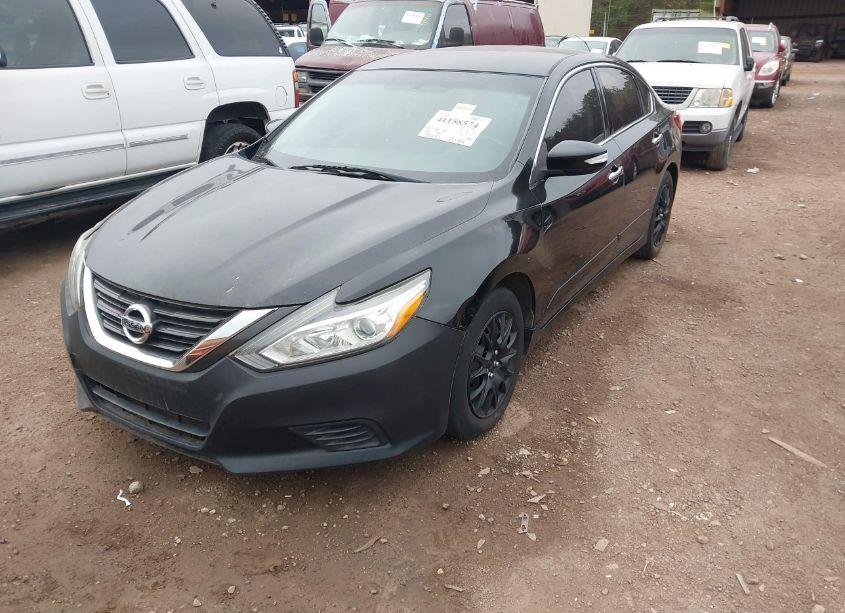 Photo 2 of 2017 Nissan Altima 2.5 S (VIN 1N4AL3AP2HN318814)
