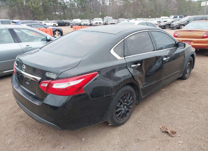 Photo 4 of 2017 Nissan Altima 2.5 S (VIN 1N4AL3AP2HN318814)