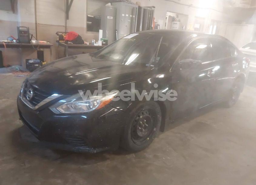 Photo 2 of 2017 Nissan Altima 2.5 S (VIN 1N4AL3AP2HN343356)