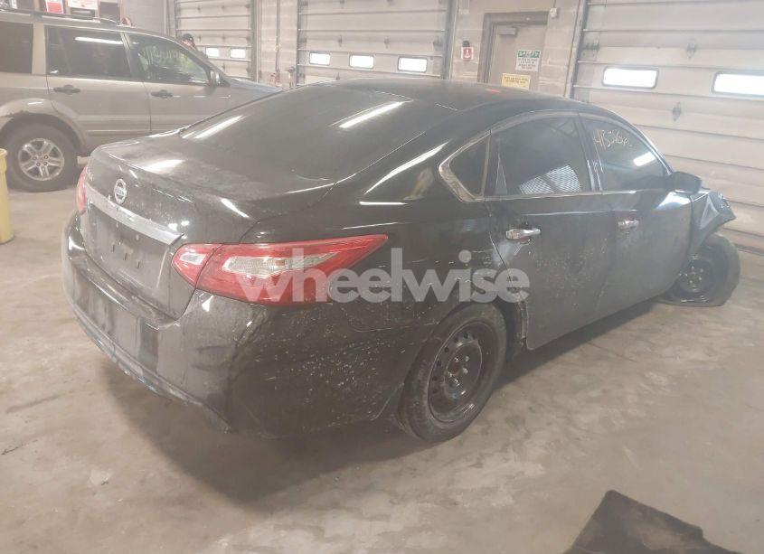 Photo 4 of 2017 Nissan Altima 2.5 S (VIN 1N4AL3AP2HN343356)