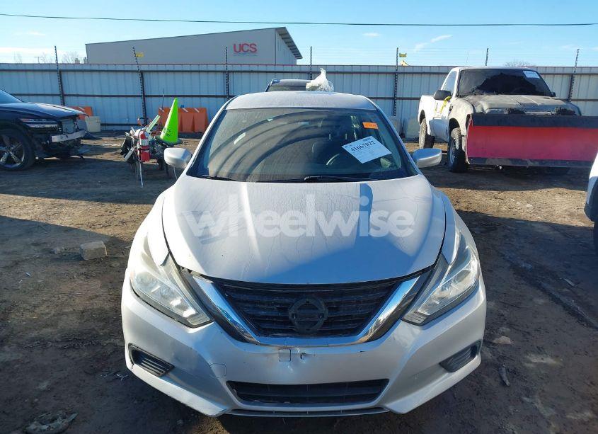 Photo 13 of 2017 Nissan Altima 2.5 S (VIN 1N4AL3AP2HN343891)