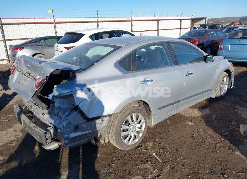 Photo 4 of 2017 Nissan Altima 2.5 S (VIN 1N4AL3AP2HN343891)