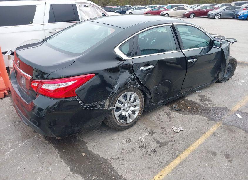 Photo 4 of 2017 Nissan Altima 2.5 S (VIN 1N4AL3AP2HN346628)