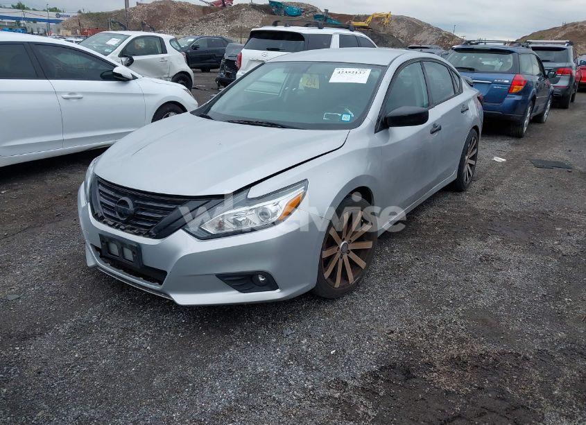 Photo 2 of 2017 Nissan Altima 2.5 S (VIN 1N4AL3AP2HN348735)