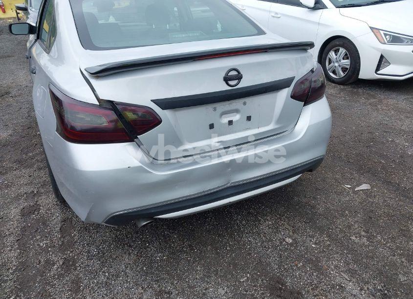 Photo 20 of 2017 Nissan Altima 2.5 S (VIN 1N4AL3AP2HN348735)