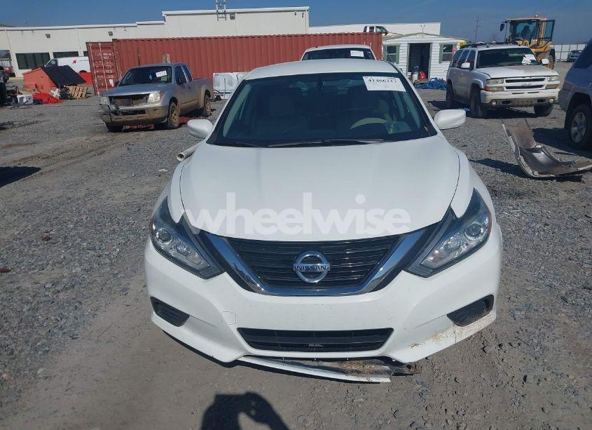 Photo 12 of 2017 Nissan Altima 2.5 S (VIN 1N4AL3AP2HN352963)