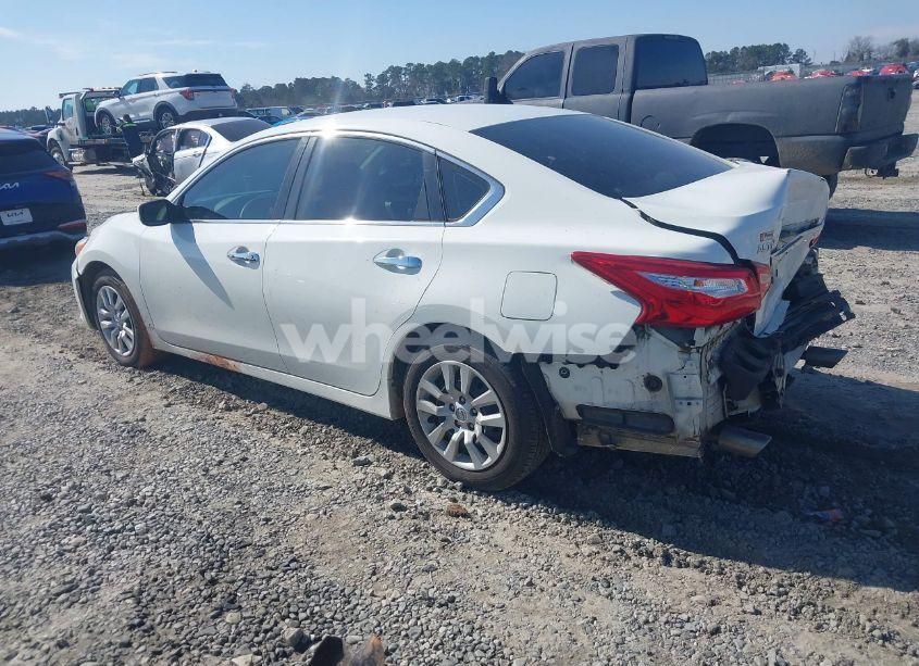 Photo 3 of 2017 Nissan Altima 2.5 S (VIN 1N4AL3AP2HN352963)