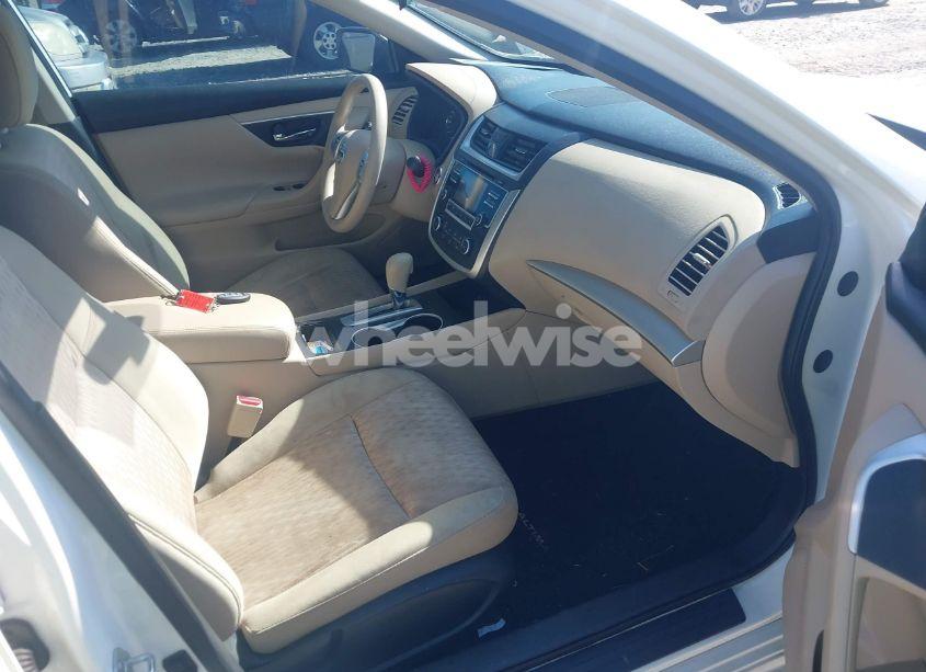 Photo 5 of 2017 Nissan Altima 2.5 S (VIN 1N4AL3AP2HN352963)