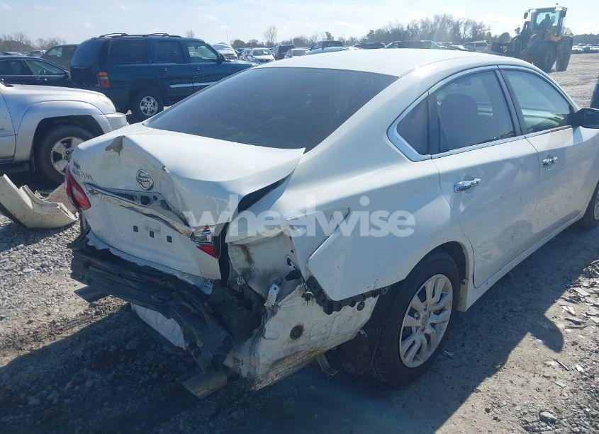 Photo 6 of 2017 Nissan Altima 2.5 S (VIN 1N4AL3AP2HN352963)