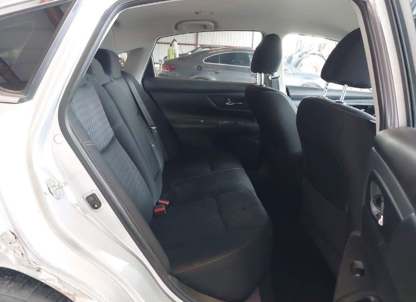 Photo 8 of 2017 Nissan Altima 2.5 S (VIN 1N4AL3AP2HN353076)