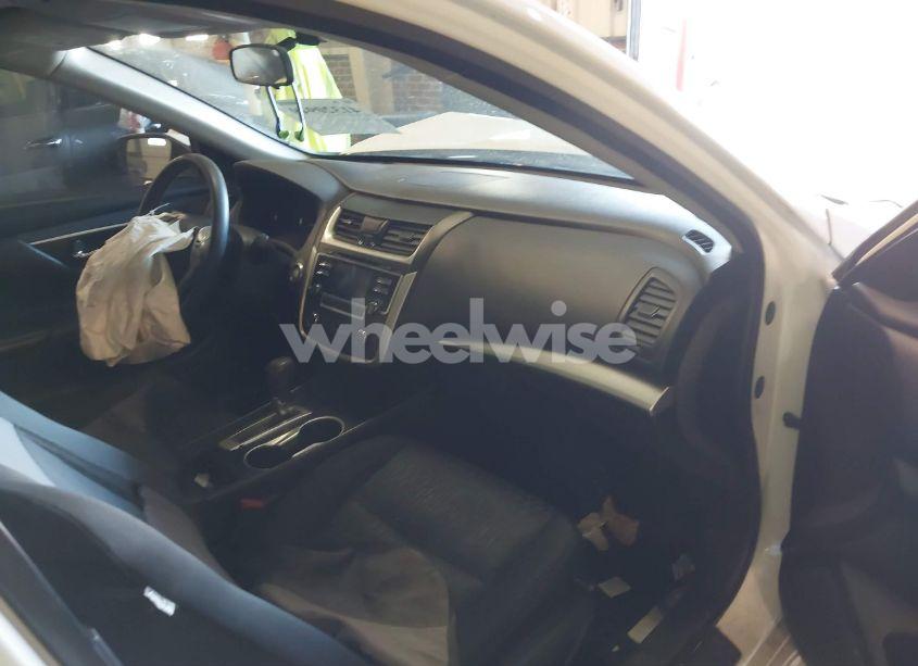 Photo 5 of 2017 Nissan Altima 2.5 S (VIN 1N4AL3AP2HN360111)