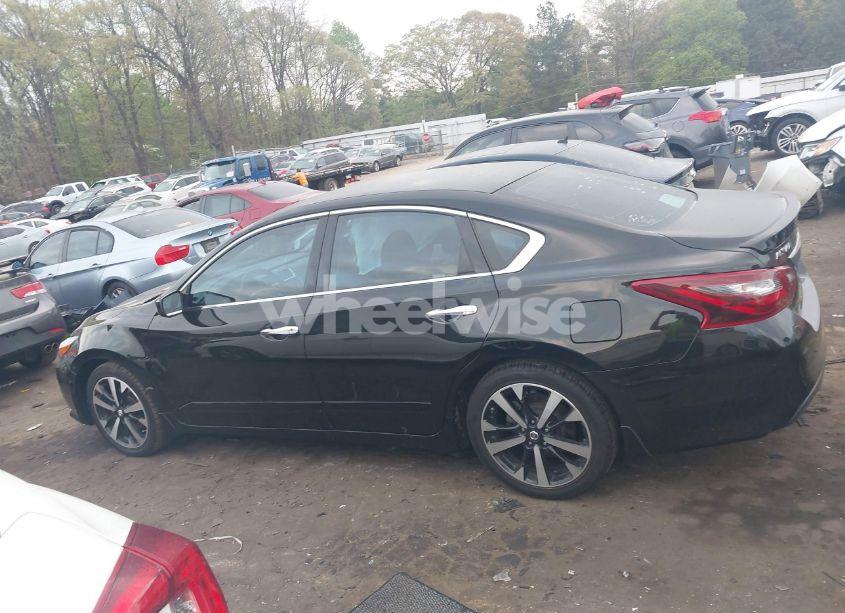 Photo 14 of 2018 Nissan Altima 2.5 SR (VIN 1N4AL3AP2JC100616)