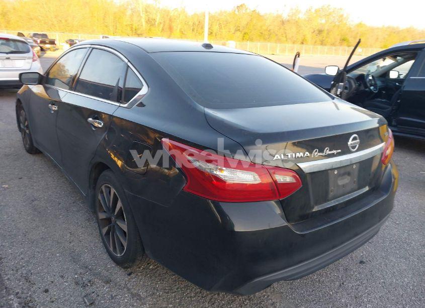 Photo 3 of 2018 Nissan Altima 2.5 SV (VIN 1N4AL3AP2JC103600)