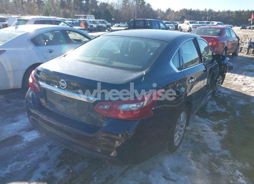 Photo 4 of 2018 Nissan Altima 2.5 S (VIN 1N4AL3AP2JC118081)