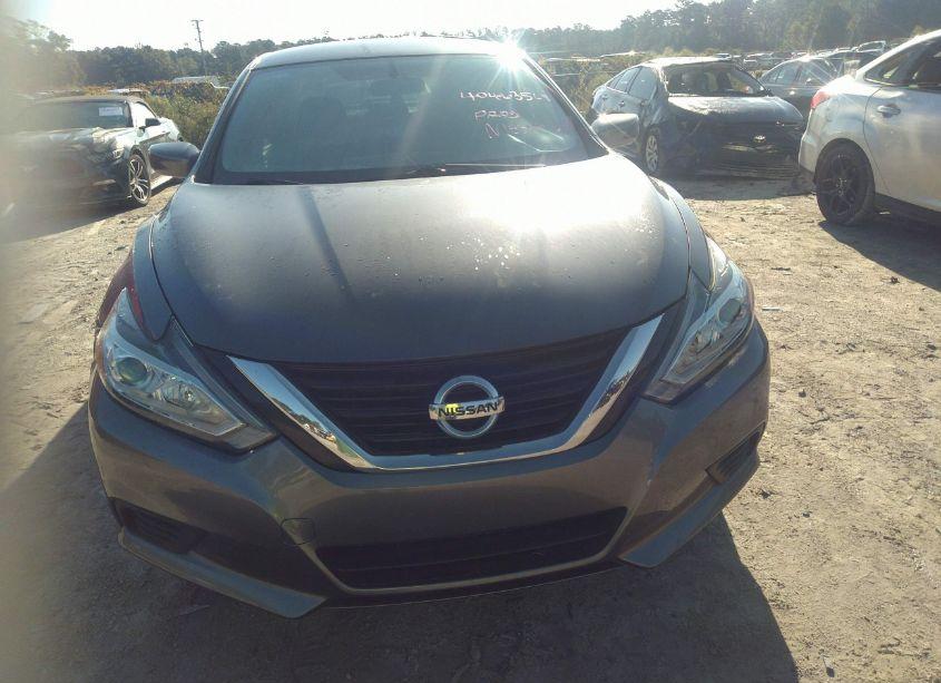 Photo 6 of 2018 Nissan Altima 2.5 S (VIN 1N4AL3AP2JC122177)