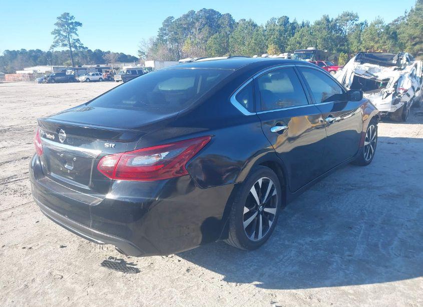 Photo 4 of 2018 Nissan Altima 2.5 SR (VIN 1N4AL3AP2JC127508)