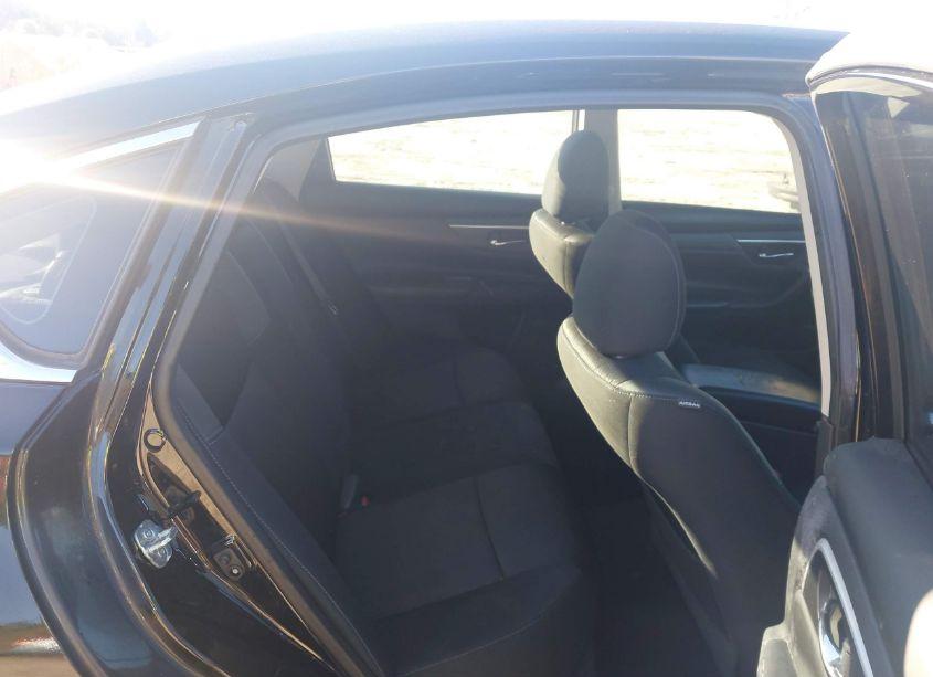 Photo 8 of 2018 Nissan Altima 2.5 SR (VIN 1N4AL3AP2JC127508)