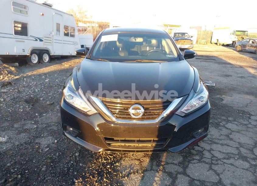 Photo 11 of 2018 Nissan Altima 2.5 SL (VIN 1N4AL3AP2JC131512)