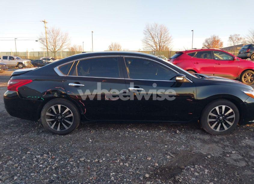 Photo 12 of 2018 Nissan Altima 2.5 SL (VIN 1N4AL3AP2JC131512)
