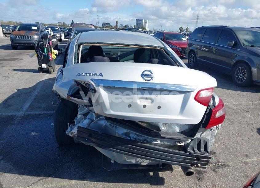 Photo 15 of 2018 Nissan Altima 2.5 S (VIN 1N4AL3AP2JC144258)