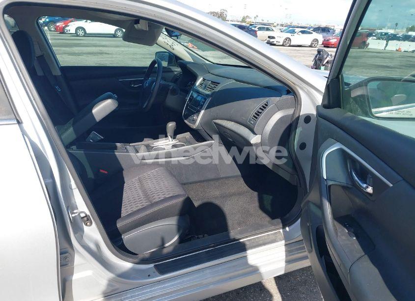 Photo 5 of 2018 Nissan Altima 2.5 S (VIN 1N4AL3AP2JC144258)