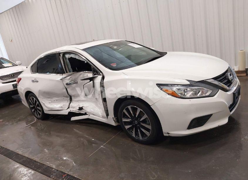 Photo 13 of 2018 Nissan Altima 2.5 SV (VIN 1N4AL3AP2JC153719)