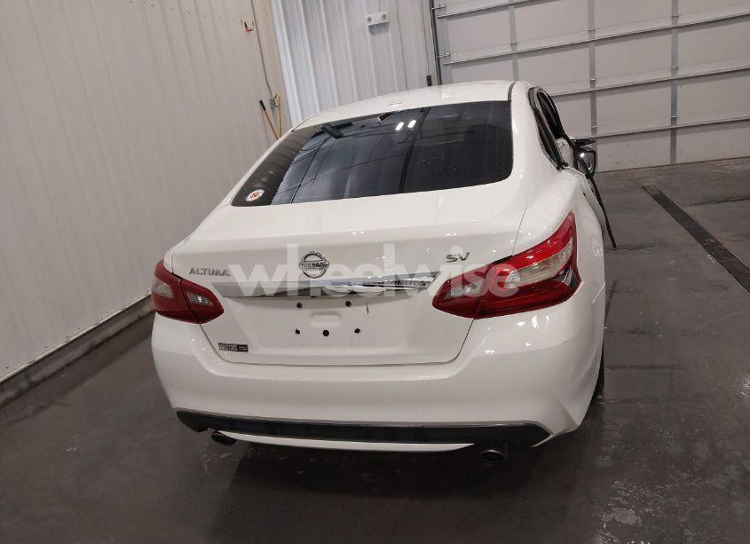 Photo 16 of 2018 Nissan Altima 2.5 SV (VIN 1N4AL3AP2JC153719)