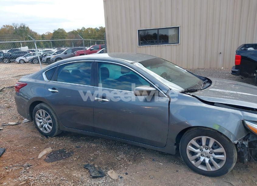 Photo 13 of 2018 Nissan Altima 2.5 S (VIN 1N4AL3AP2JC168415)