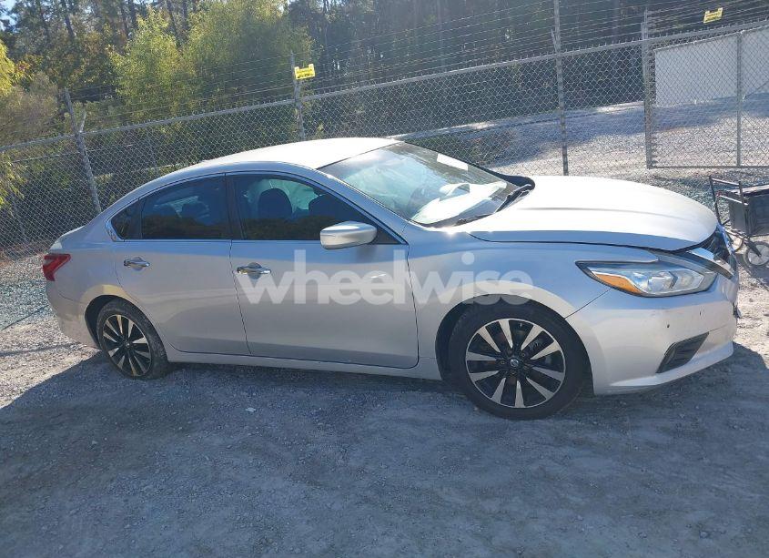 Photo 13 of 2018 Nissan Altima 2.5 SV (VIN 1N4AL3AP2JC183058)