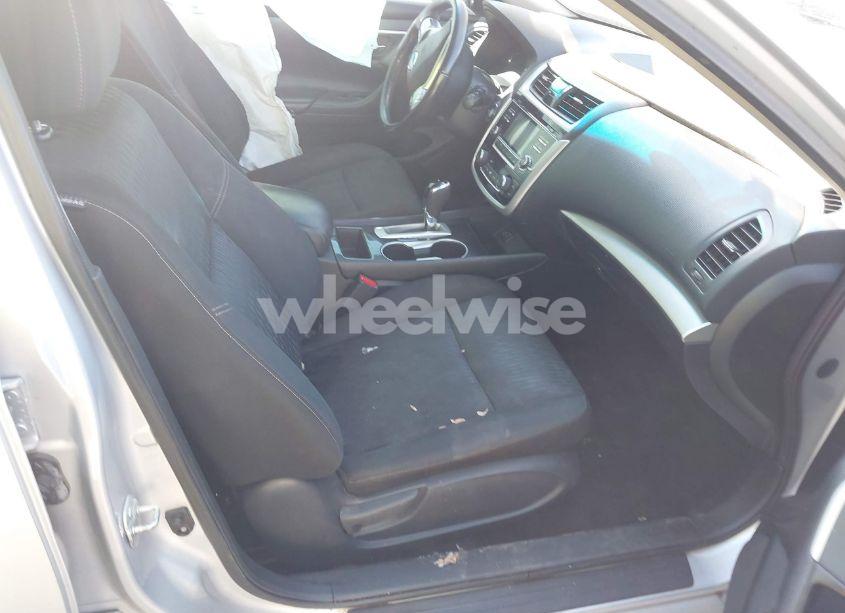 Photo 5 of 2018 Nissan Altima 2.5 SV (VIN 1N4AL3AP2JC183058)