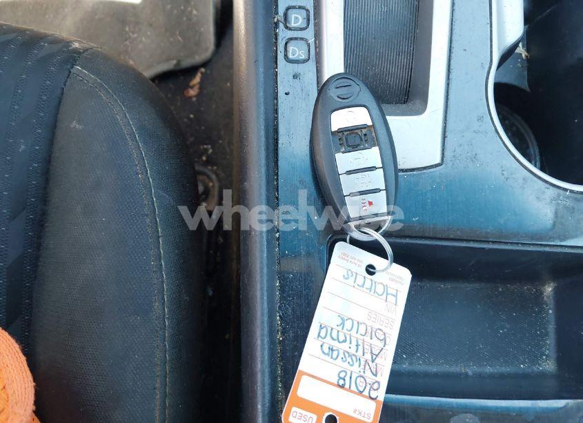 Photo 11 of 2018 Nissan Altima 2.5 SV (VIN 1N4AL3AP2JC187708)