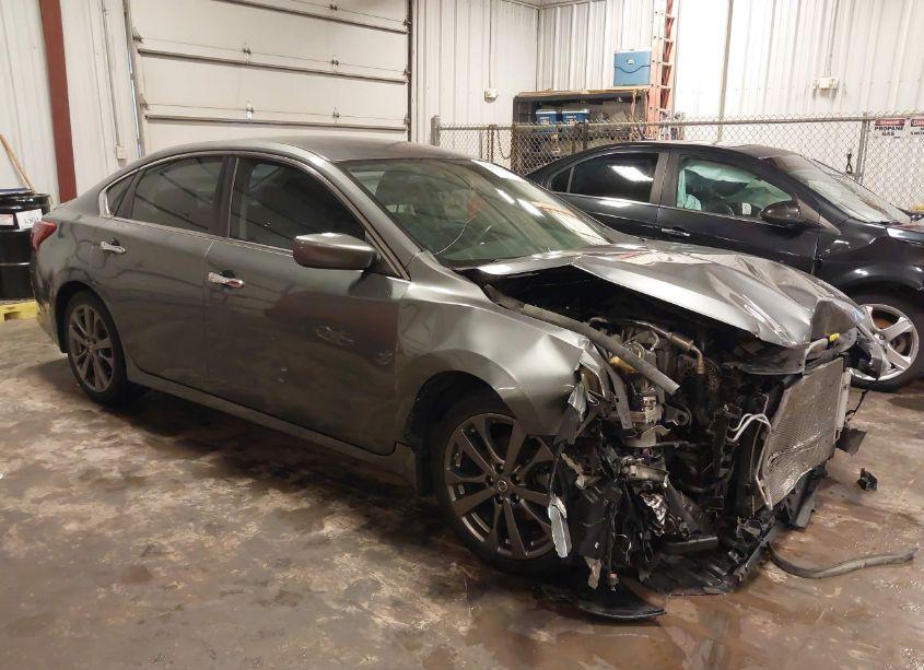 2018 Nissan Altima 2.5 SR (VIN 1N4AL3AP2JC189006) main photo